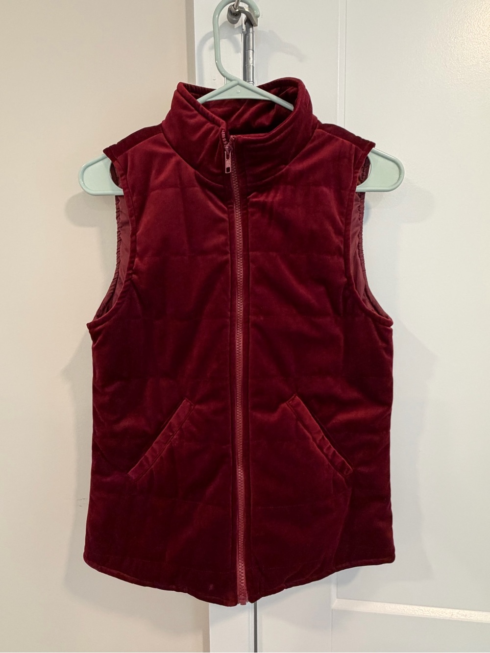Staccato Velvet Quilted Vest in Burgundy Red
